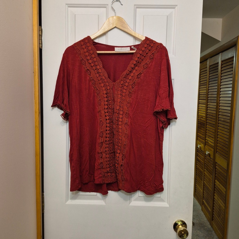 La Bellum Hillary Scott Rust Red Crochet Lace Trim V-Neck Boho Top Plus Size 2X